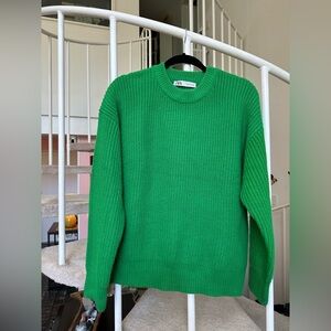 Zara Green Crewneck Sweater Size Medium